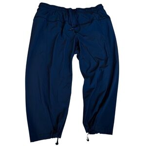 Lululemon Dance Studio Cropped Black Pants Size 8 EUC